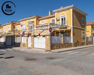 Vista exterior de Casa o xalet en venda en Alhendín amb Aire condicionat, Terrassa i Balcó