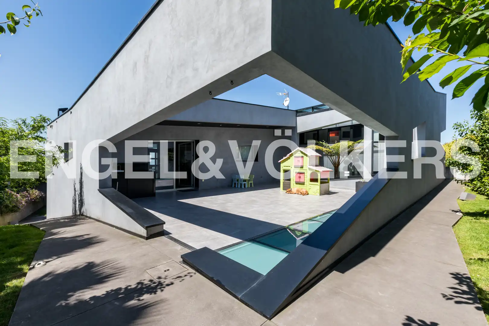Vista exterior de Casa o chalet en venta en Gijón  con Calefacción, Parquet y Trastero