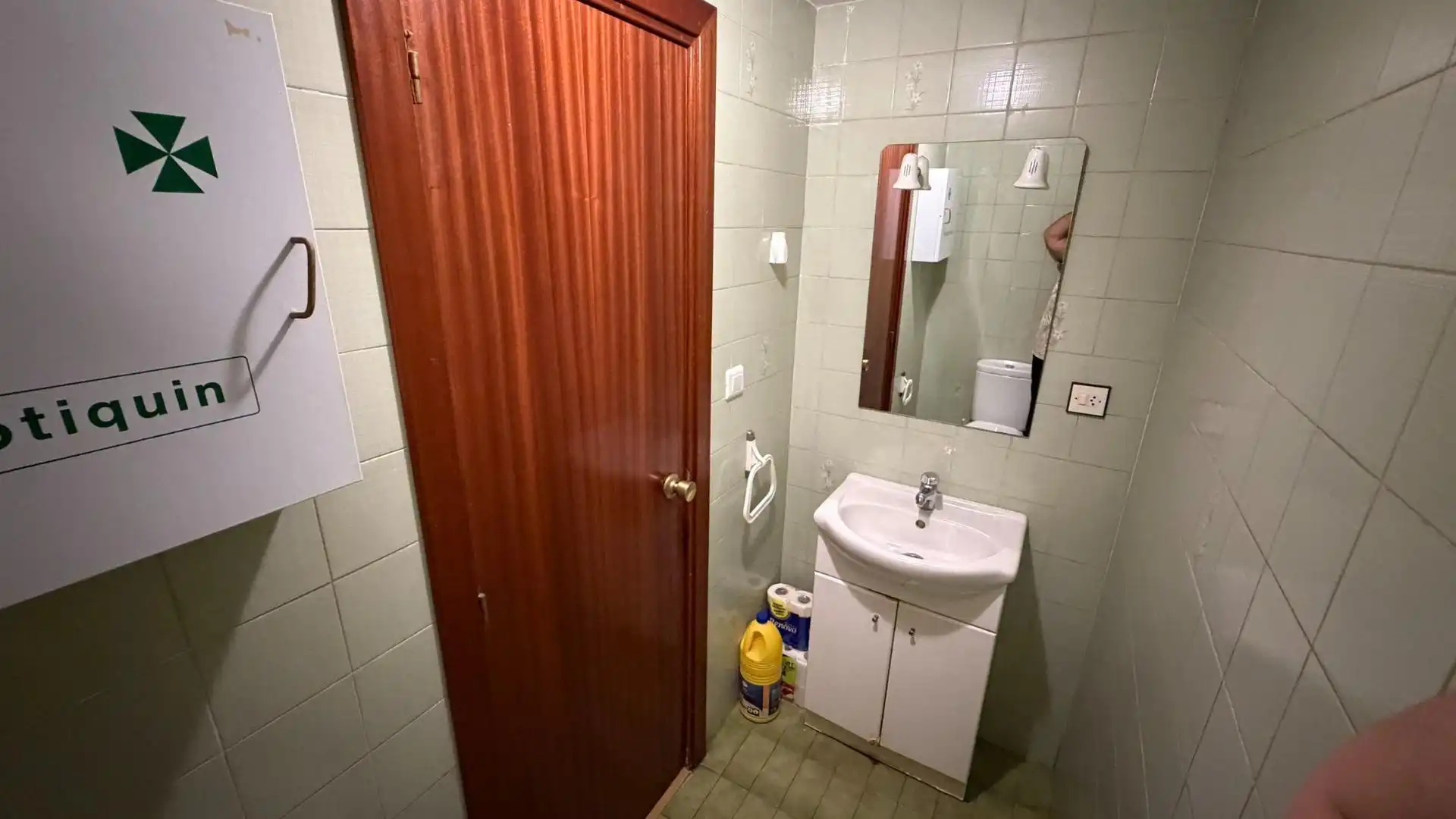 Baño de Piso de alquiler en Zaragoza con Calefacción, Trastero y Balcón