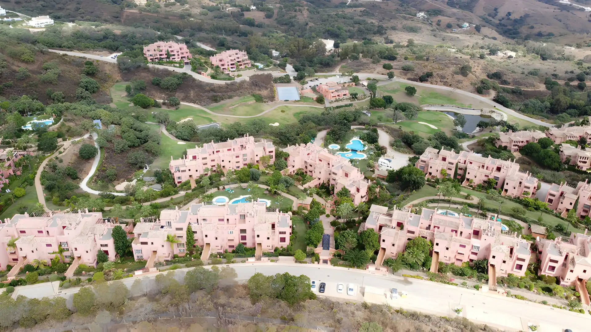 Außenansicht von Erdgeschoss zum Verkauf in Marbella mit Klimaanlage, Heizung und Terrasse