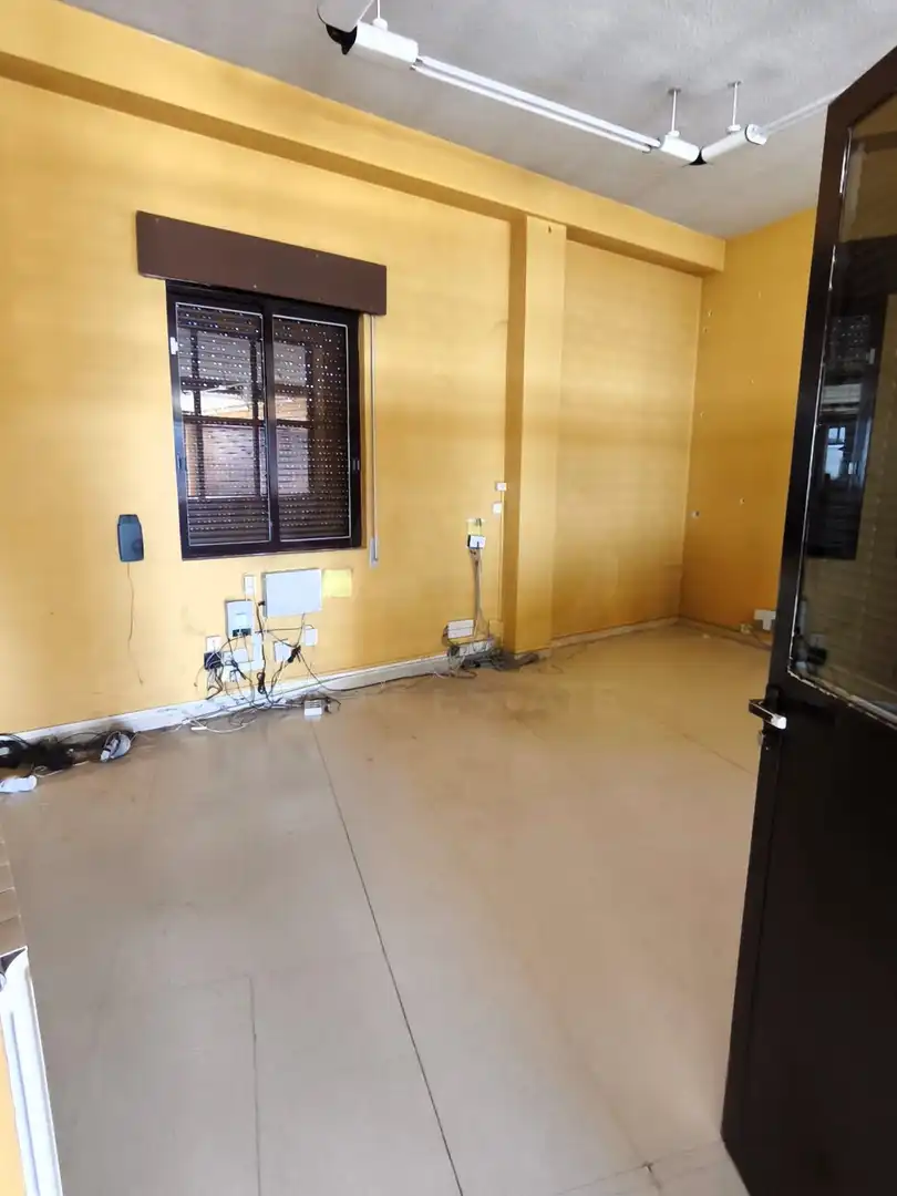 Local comercial en venda a Trobajo del Camino, imagen 13