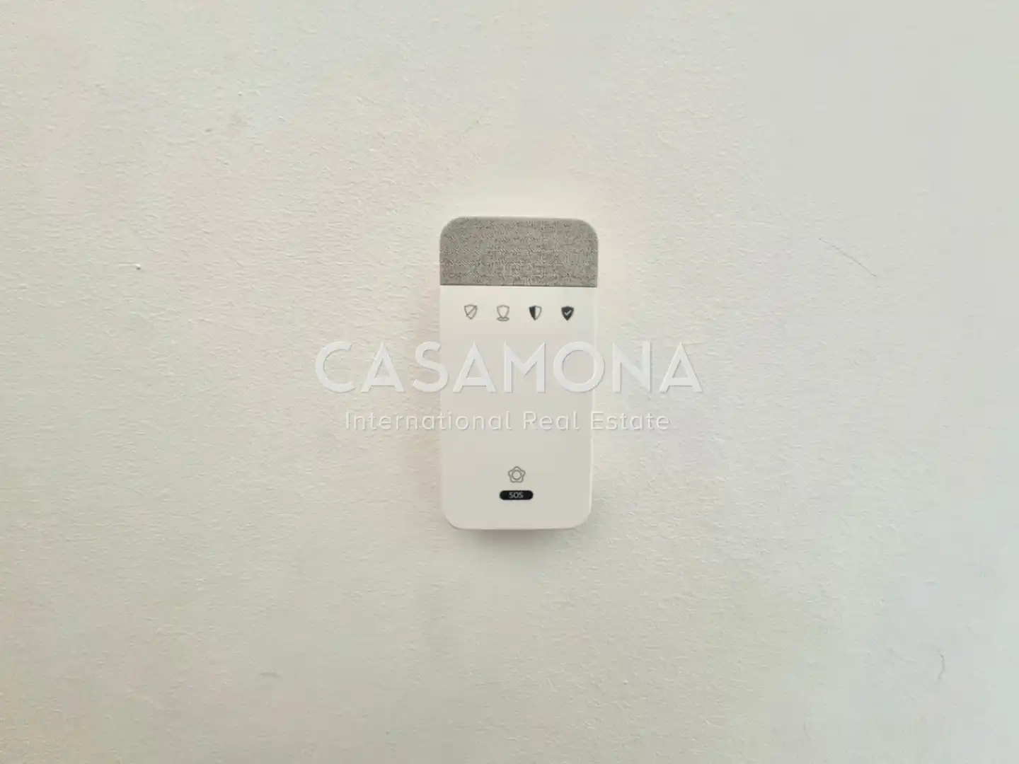 Außenansicht von Maisonette zum Verkauf in Barcelona mit Klimaanlage, Terrasse und Balkon