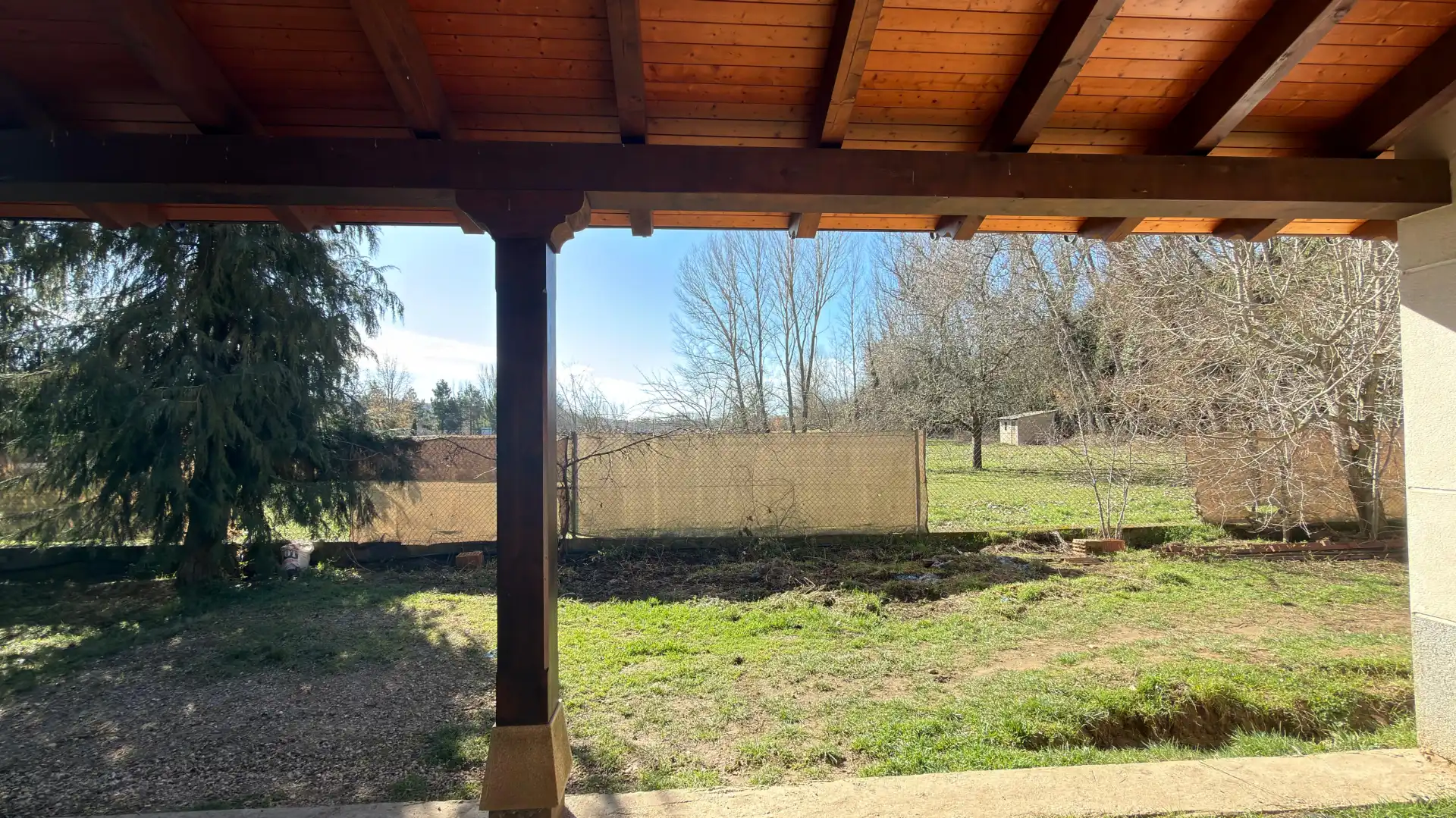 Terrassa de Casa o xalet en venda en Garrafe de Torío amb Jardí privat i Traster