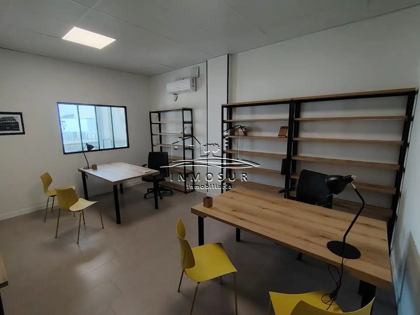 Oficina de alquiler en Lucena