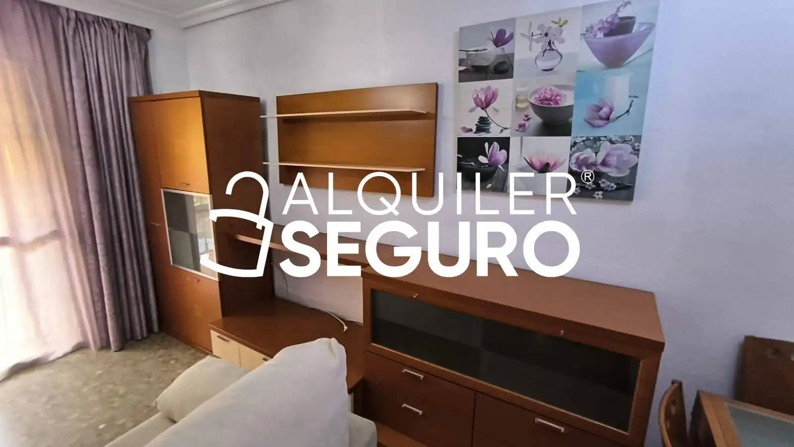 Flat for rent in Sevilla  with Air Conditioner and Furnished