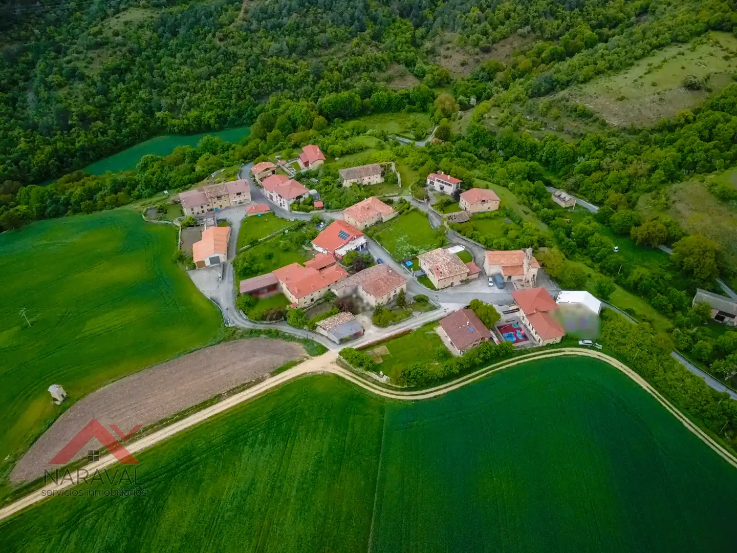 Vista exterior de Casa o xalet en venda en Valdegovia / Gaubea amb Calefacció, Jardí privat i Terrassa