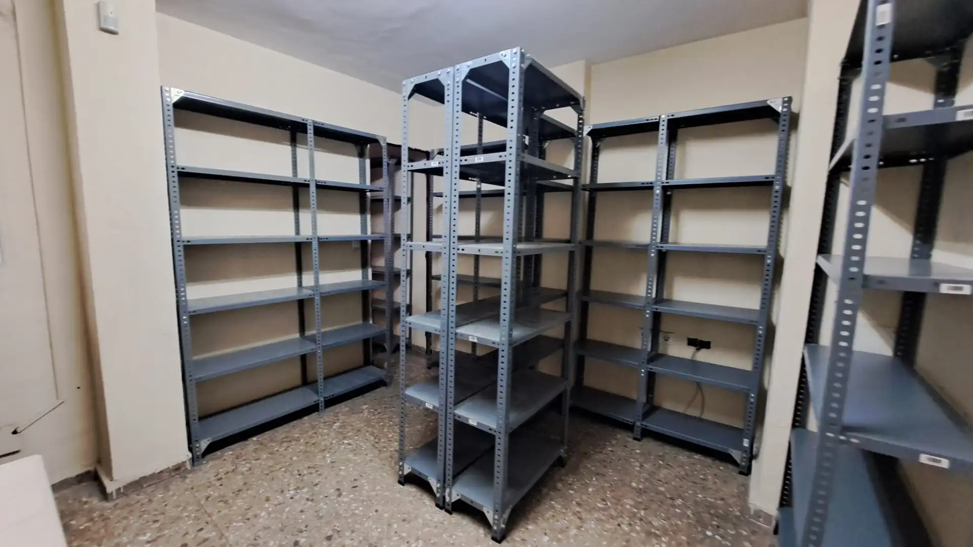 Büro mit Aufzug zur Miete in Carrer de les Garrigues, imagen 9
