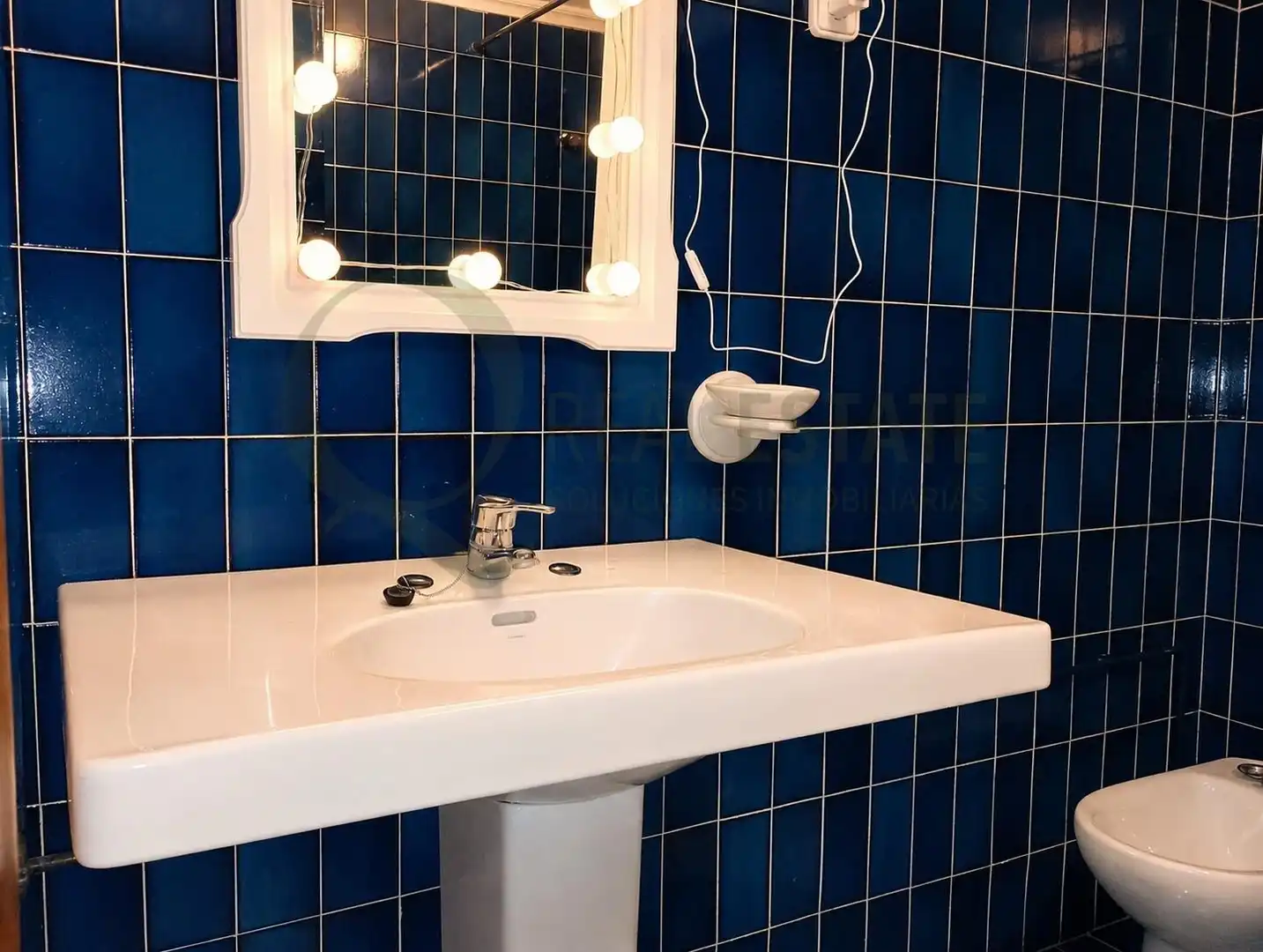 Baño de Piso en venta en Alicante / Alacant con Aire acondicionado y Balcón