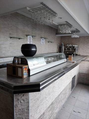 Local comercial en Venta en CALLE MEQUINENZA en Canillejas