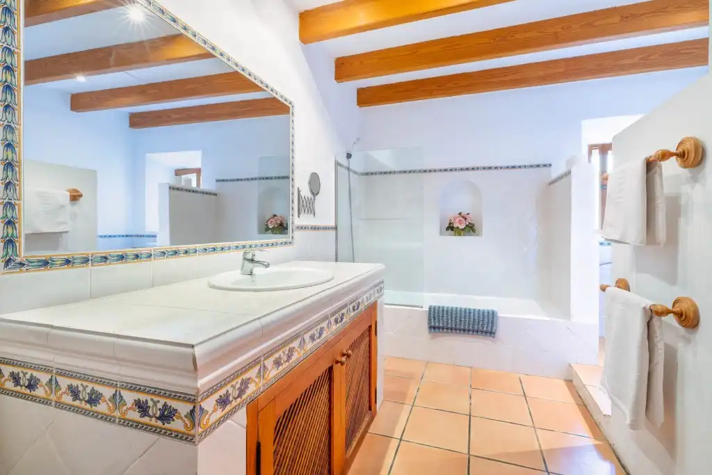 Baño de Finca rústica en venta en Fornalutx con Jardín privado, Terraza y Trastero
