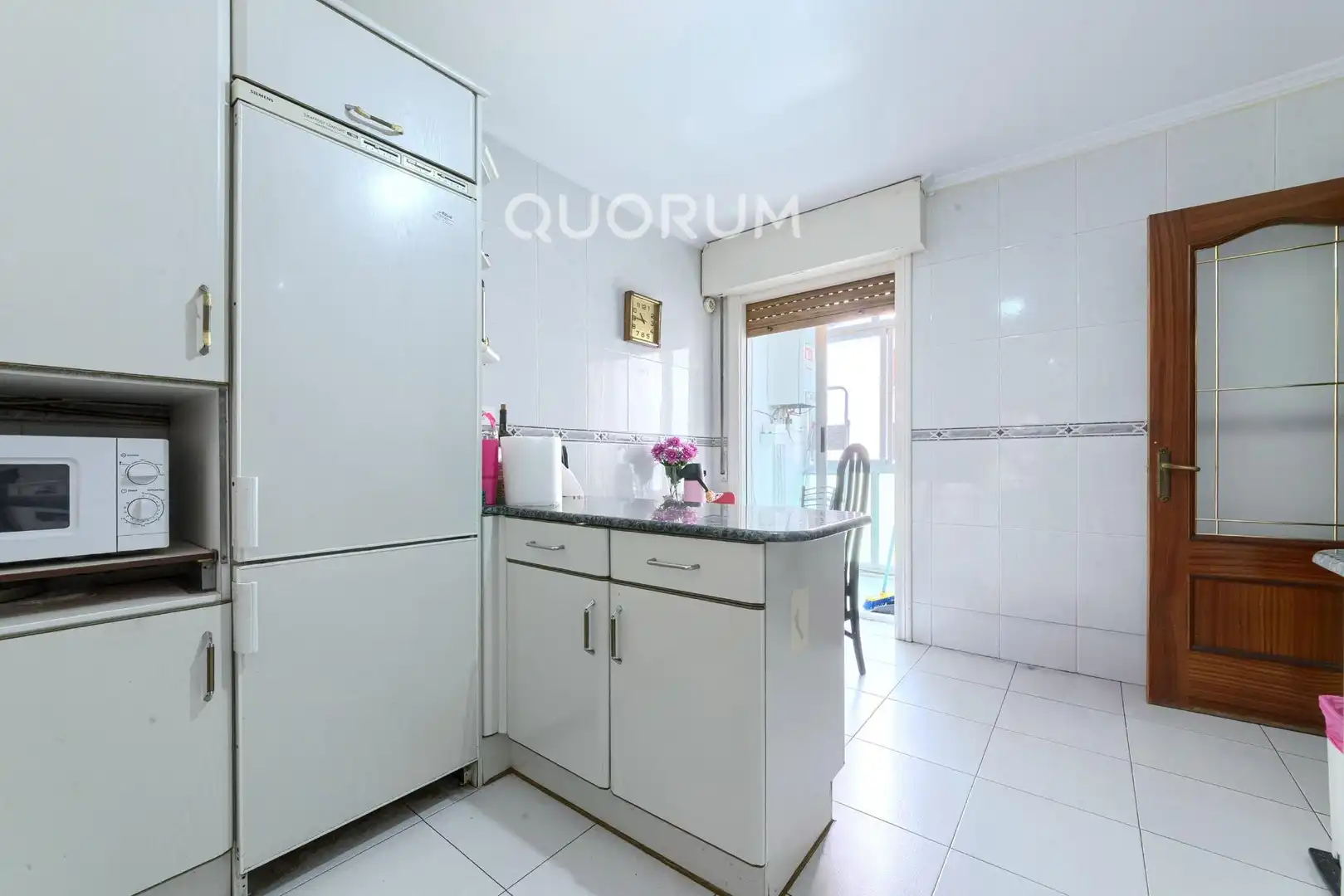 Cocina de Piso en venta en Basauri  con Calefacción y Balcón
