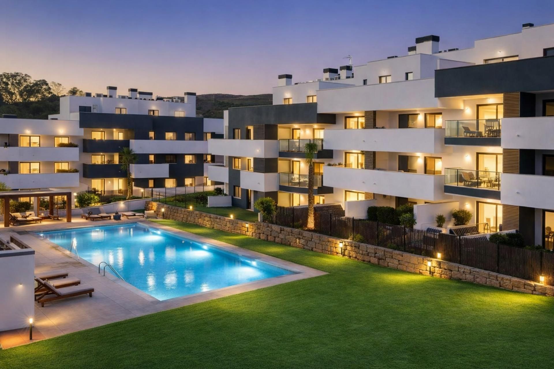 Piscina de Pis en venda en Málaga Capital amb Aire condicionat, Jardí privat i Terrassa