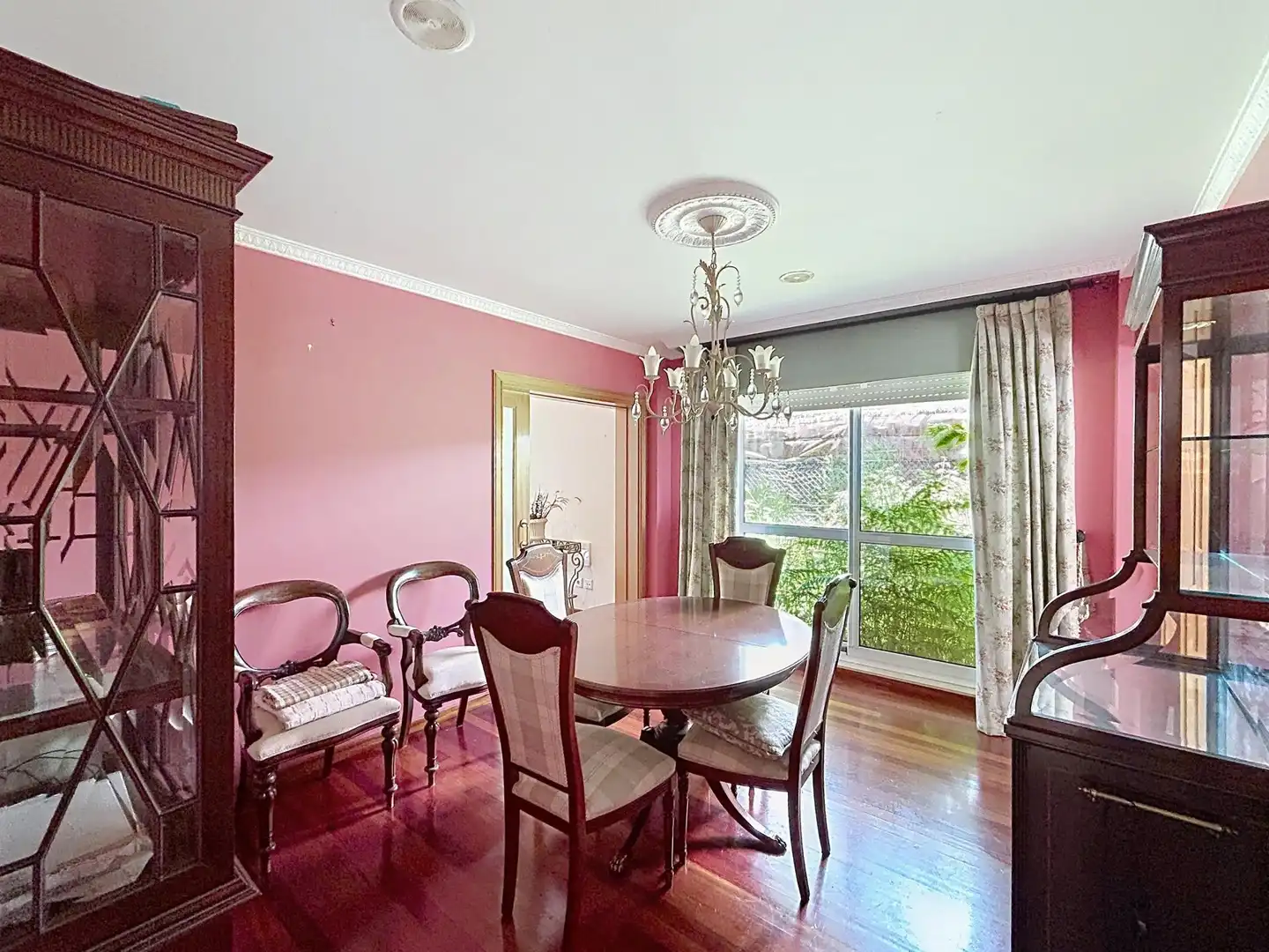 Comedor de Casa adosada en venta en Santiago de Compostela  con Calefacción, Terraza y Piscina comunitaria