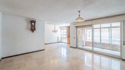 Foto 2 de Piso en venta en Calle Sos del Rey Católico, Cervantes, Granada Capital