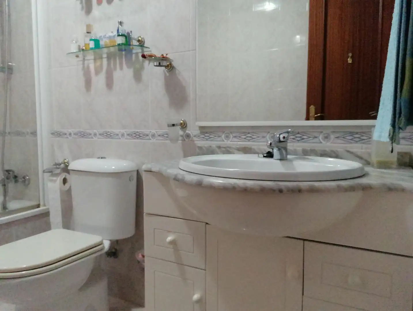 Bany de Apartament en venda en Vigo  amb Calefacció, Jardí privat i Parquet