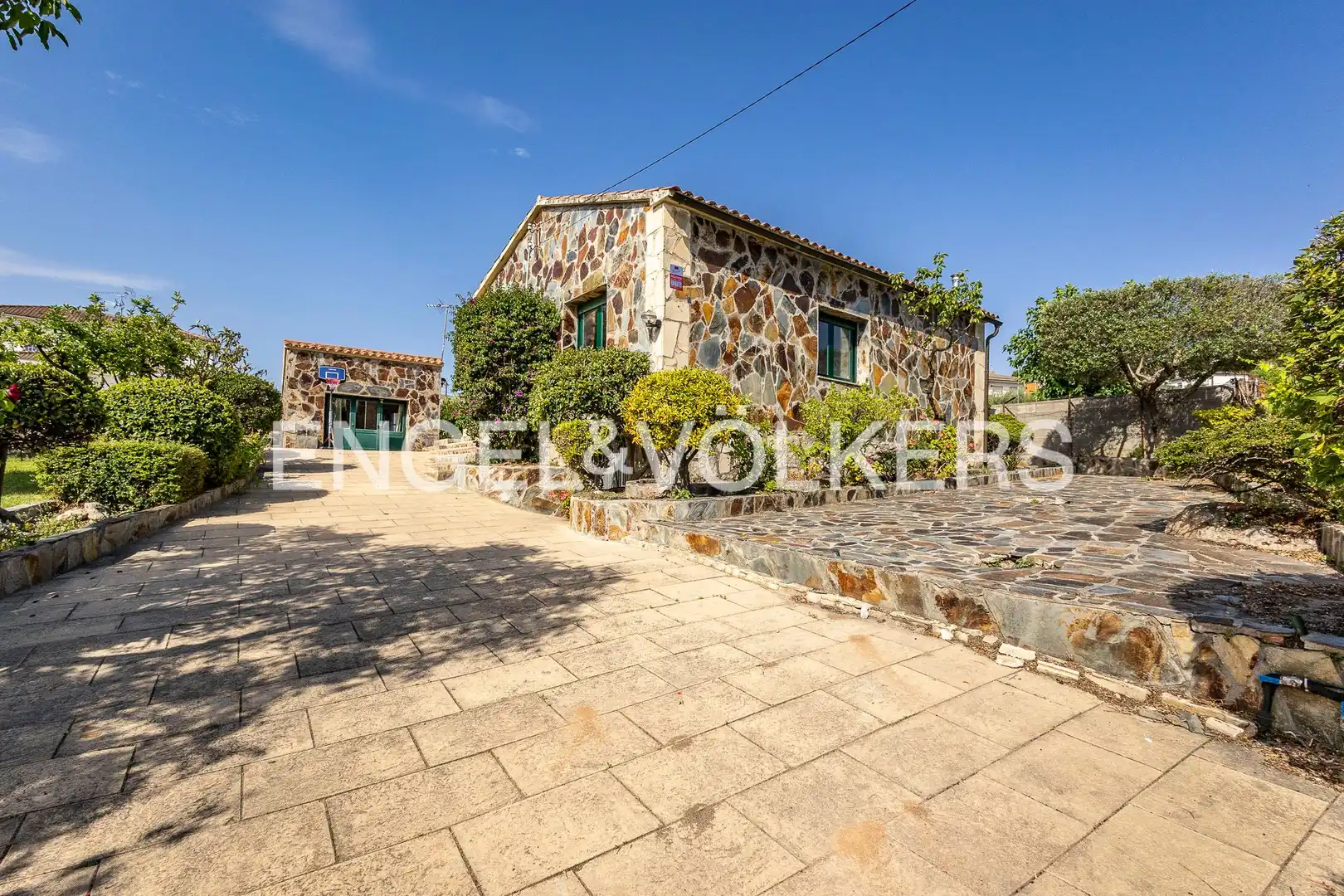 Vista exterior de Casa o xalet en venda en Font-rubí amb Calefacció, Jardí privat i Traster