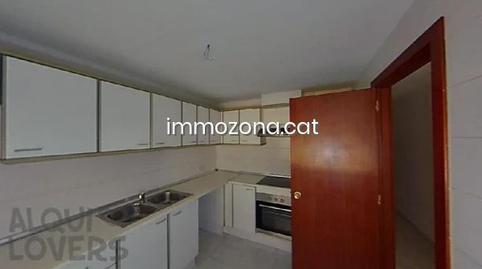 Foto 5 de Apartamento en venta en Calle Panissars, Eixample - Horta Capallera, Figueres