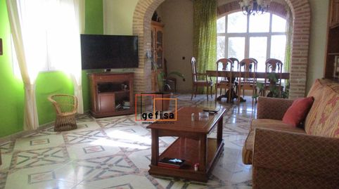 Chalet en venta en Nuevo Valdepeñas, 5 dormitorios., imatge 3