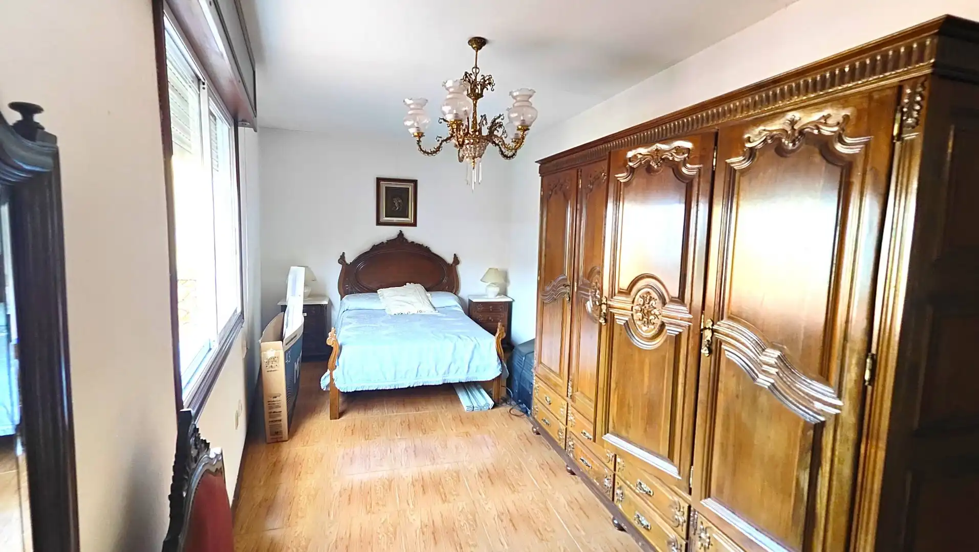 Dormitori de Casa o xalet en venda en Santiago de Compostela  amb Jardí privat i Moblat