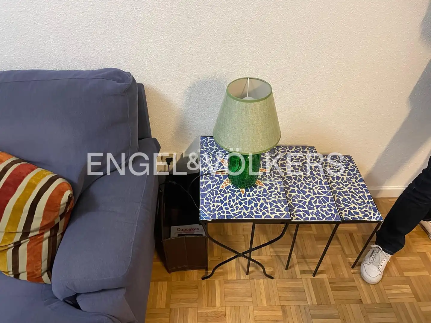 Living room of Flat for rent in Madrid  with Air Conditioner, Heating and Parquet flooring