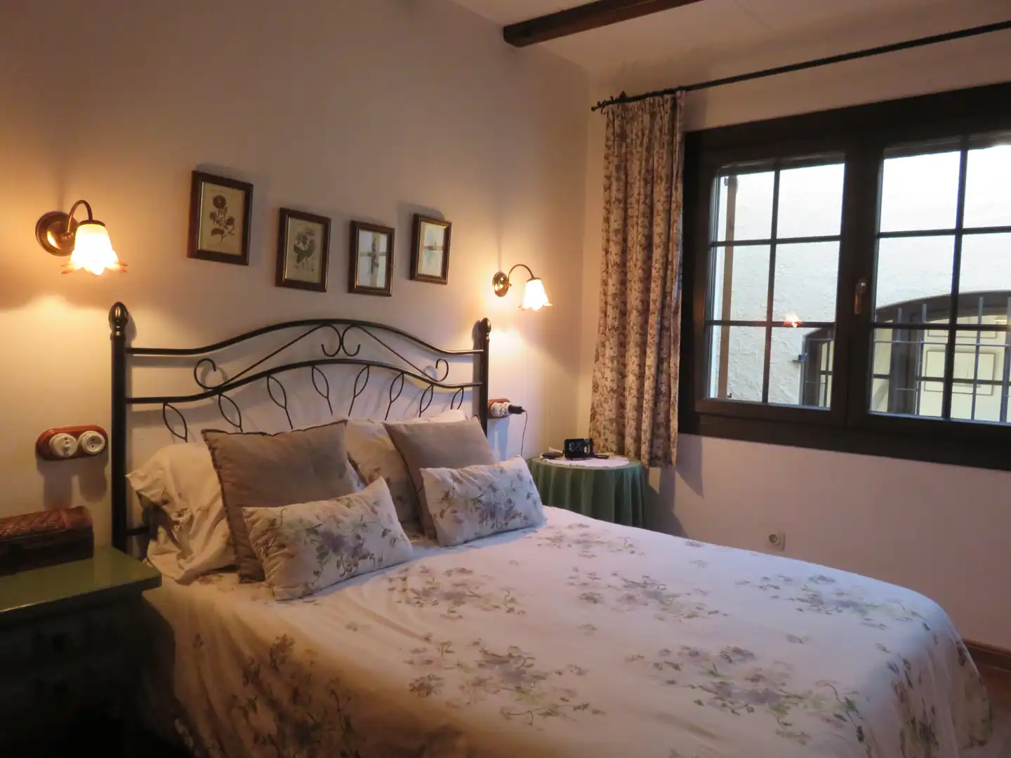 Habitación de Casa adosada en venta en L'Estartit con Aire acondicionado, Calefacción y Jardín privado