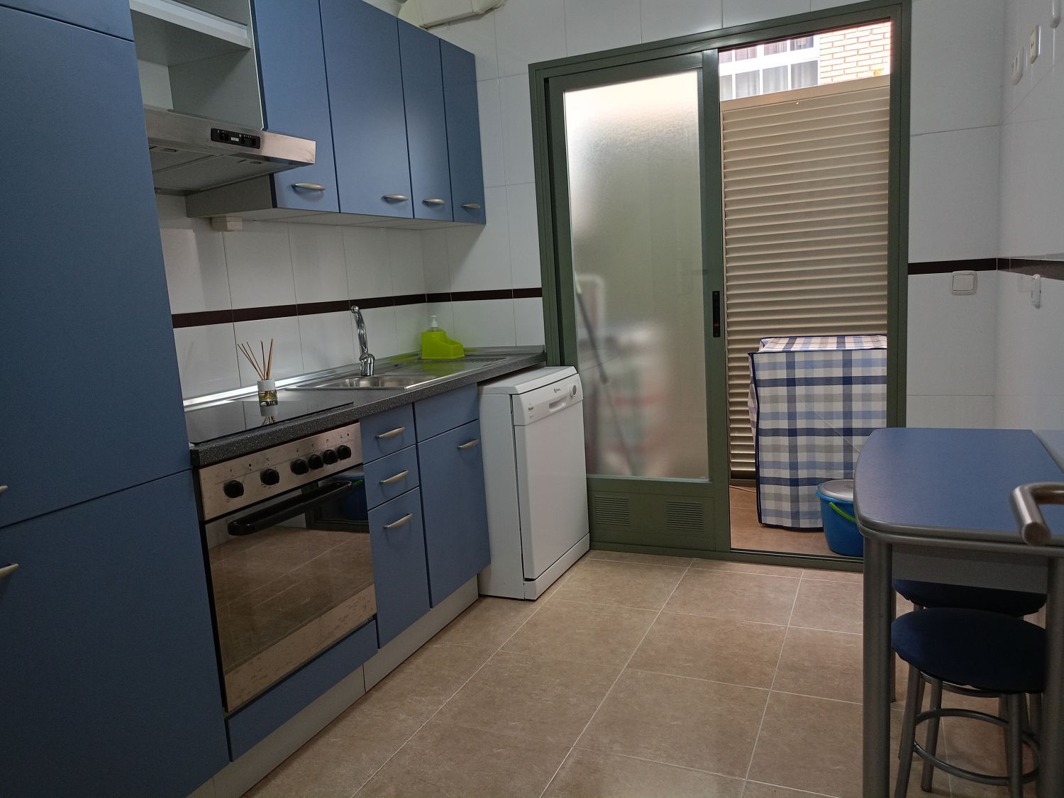 Cuina de Apartament en venda en Lorca amb Calefacció, Traster i Moblat