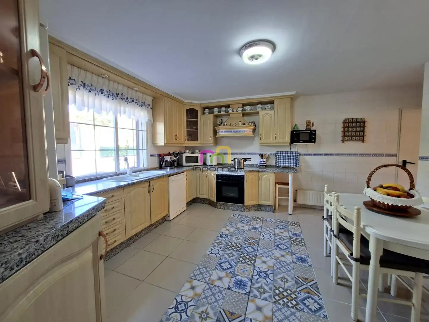 Cocina de Casa o chalet en venta en Badajoz con Aire acondicionado, Calefacción y Jardín privado