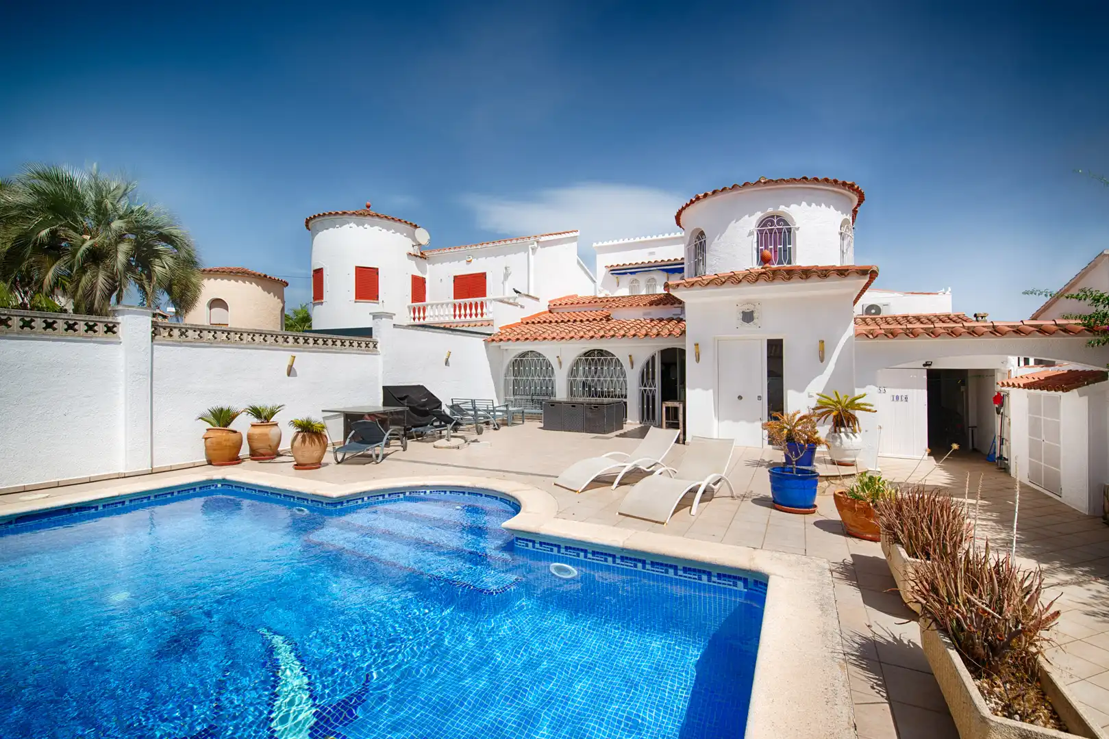 Casa con piscina en venta en Peni, imagen 4