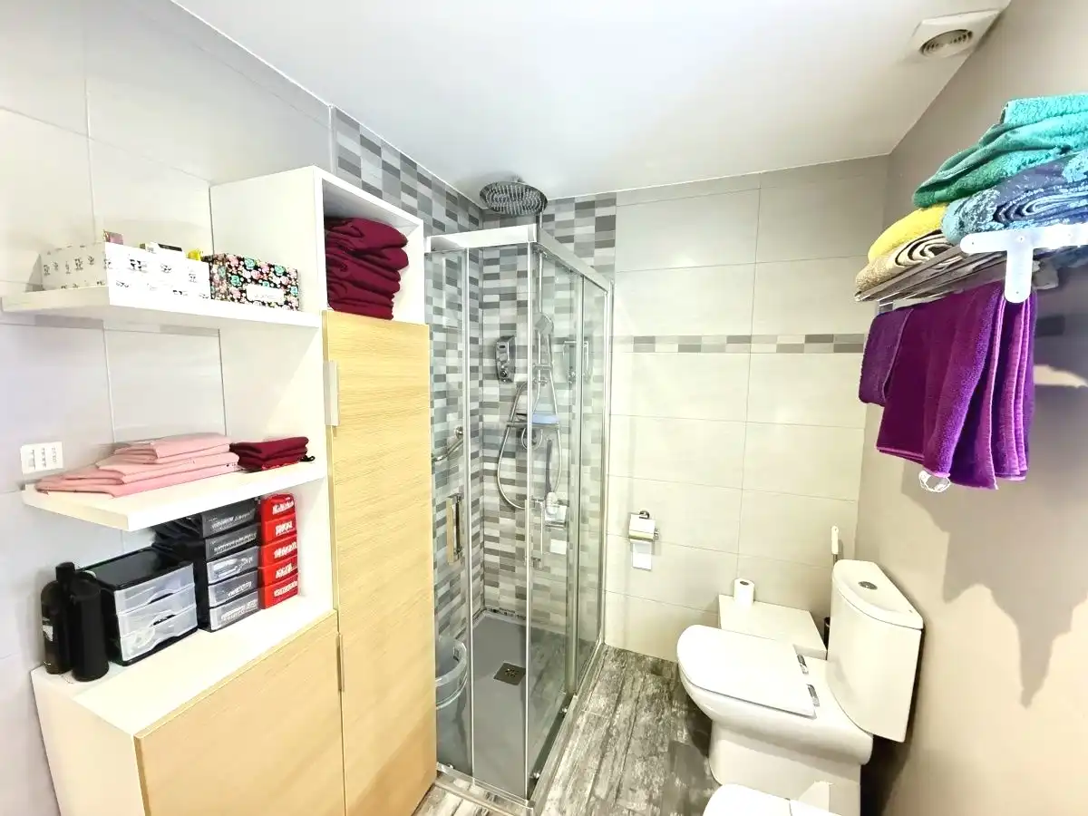 Bathroom of Flat for sale in Alcalá de Henares  with Terrace and Home automation