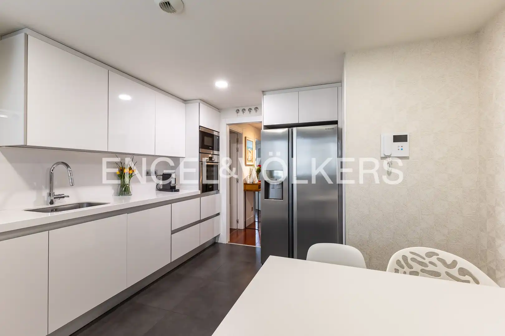 Kitchen of Duplexes for sale in La Moraleja  with Air Conditioner, Heating and Terrace