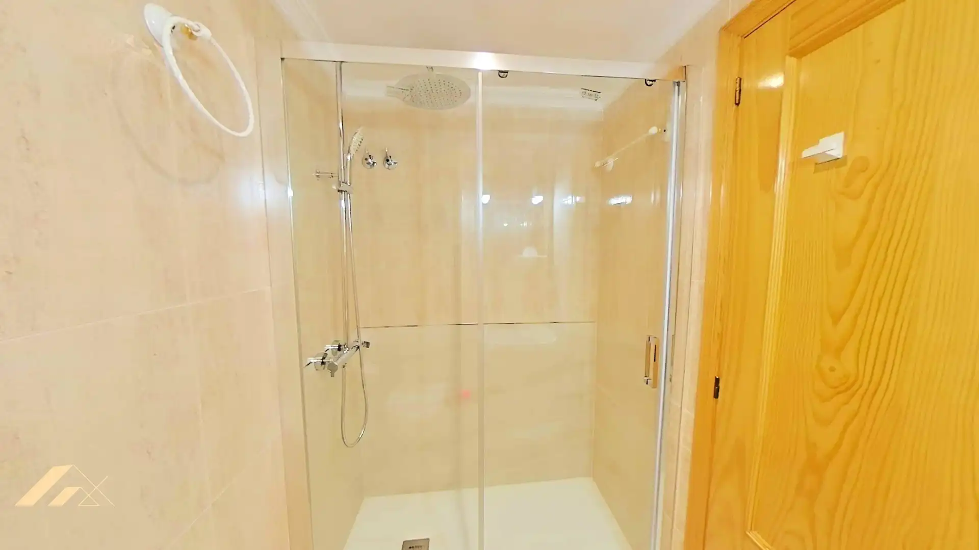 Baño de Piso en venta en San Pedro del Pinatar con Aire acondicionado, Calefacción y Terraza