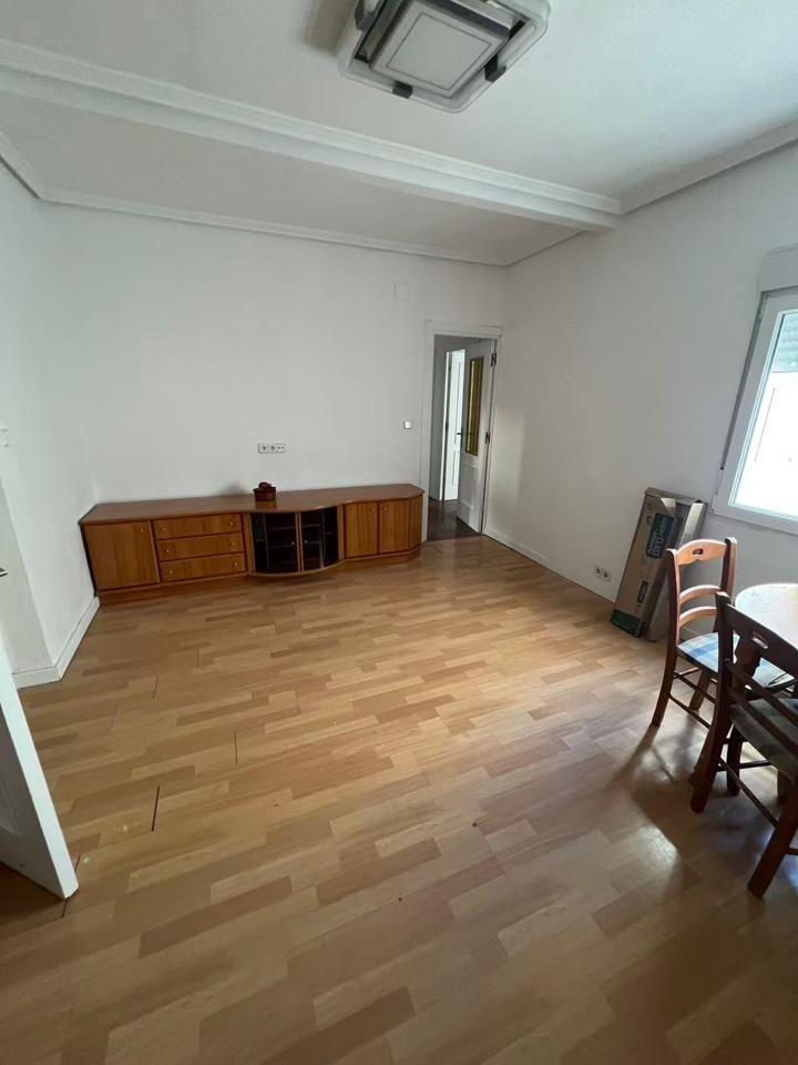 Sala d'estar de Pis de lloguer en  Madrid Capital amb Terrassa