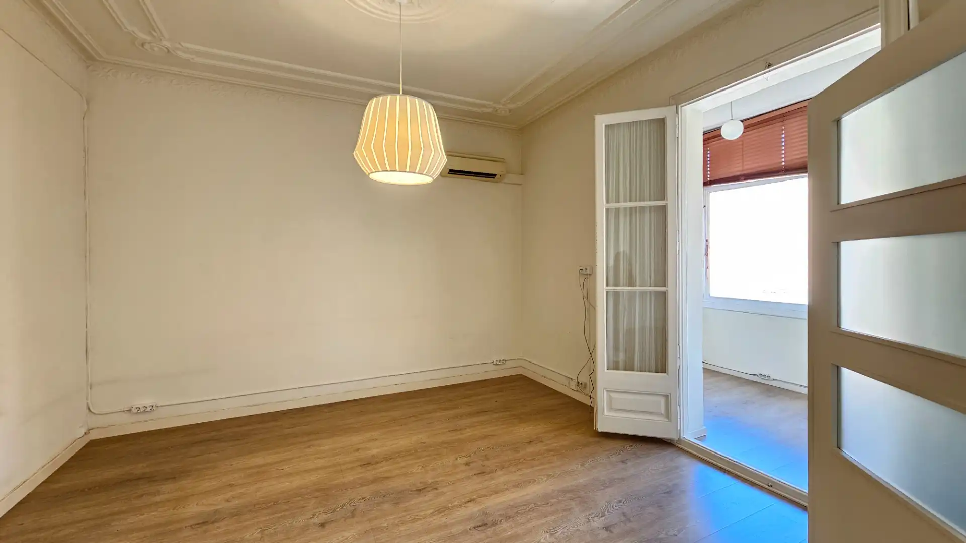 Schlafzimmer von Büro zur Miete in Barcelona mit Heizung und Internet