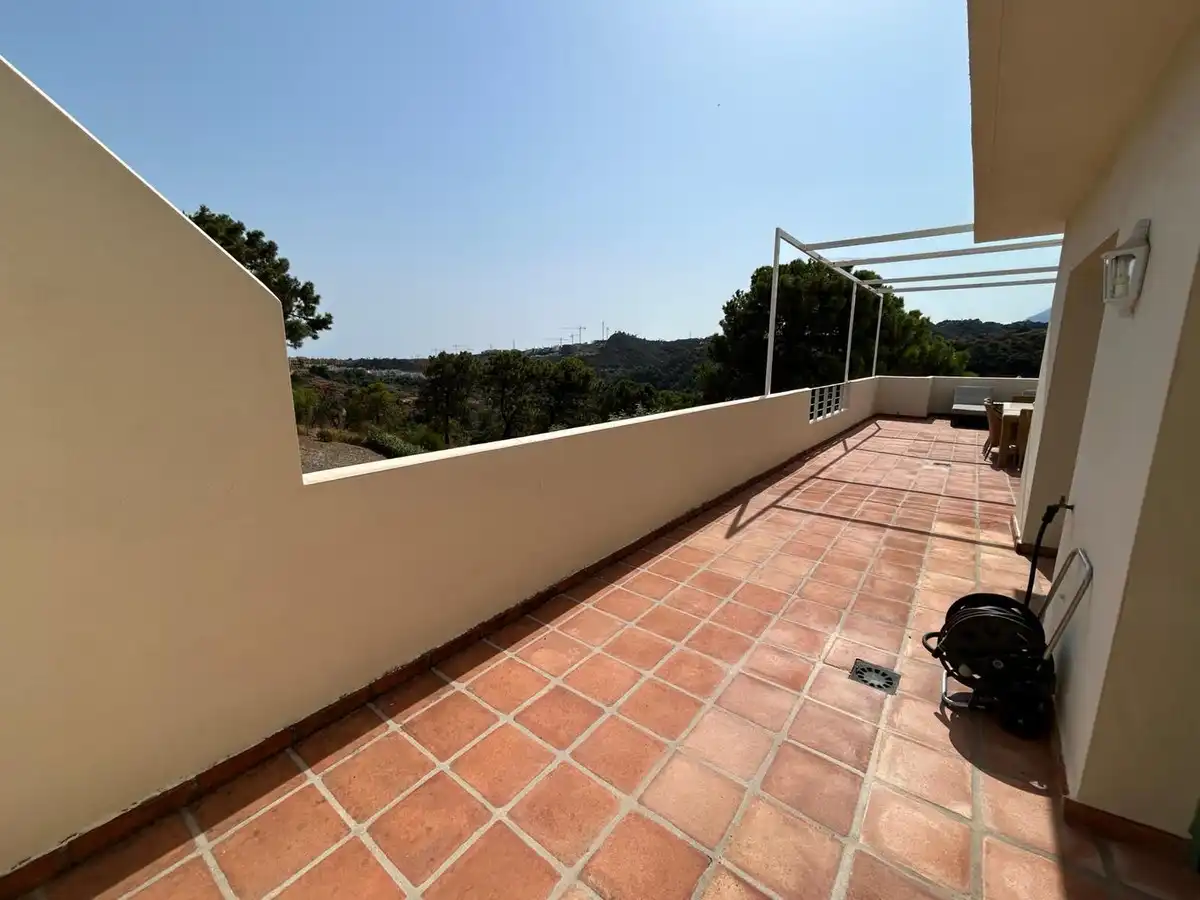 Terraza de Apartamento en venta en Benahavís con Aire acondicionado, Terraza y Trastero