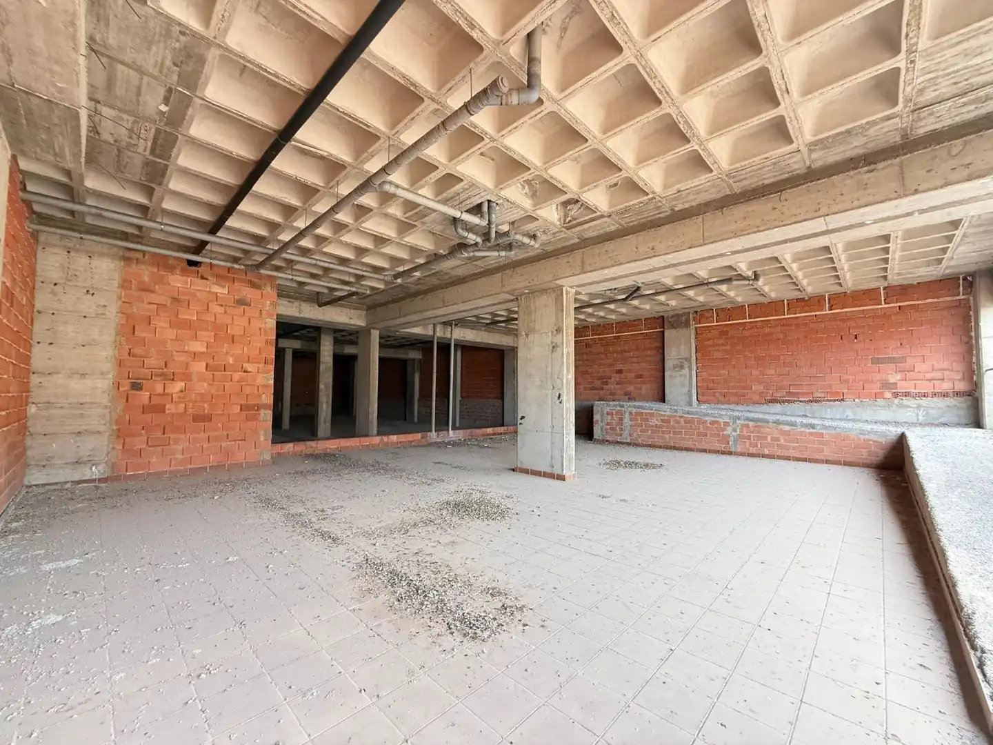 Local comercial de lloguer a Aguadulce