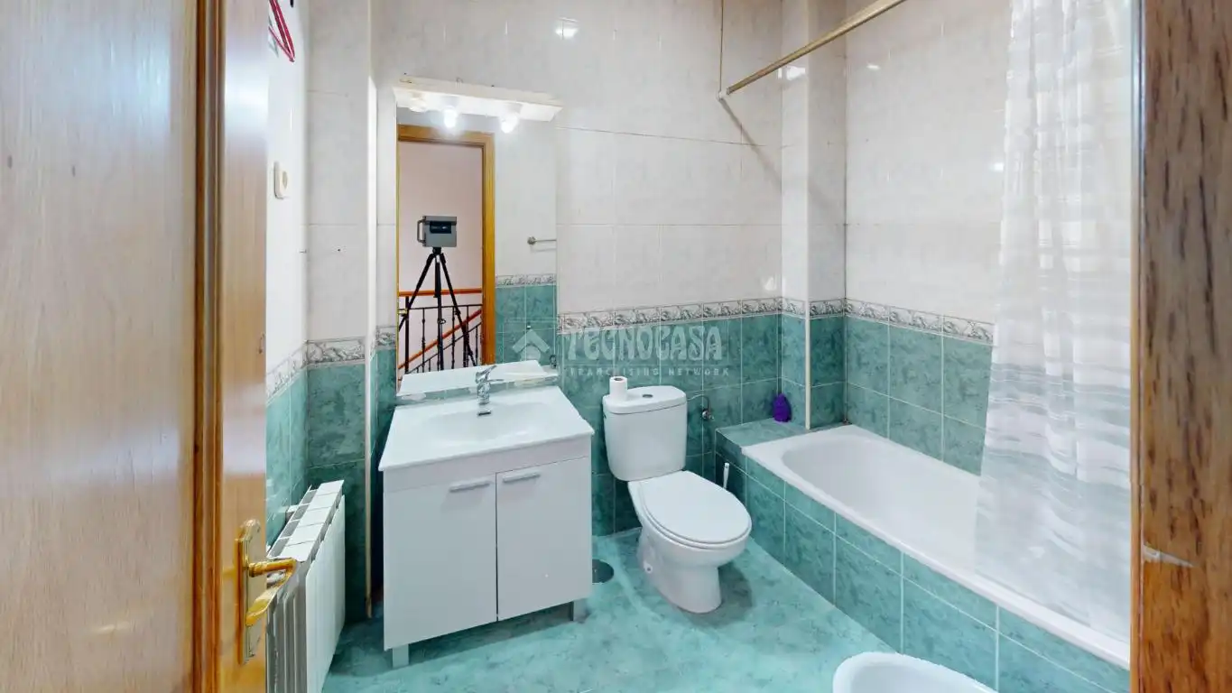 Bany de Casa adosada en venda en El Casar