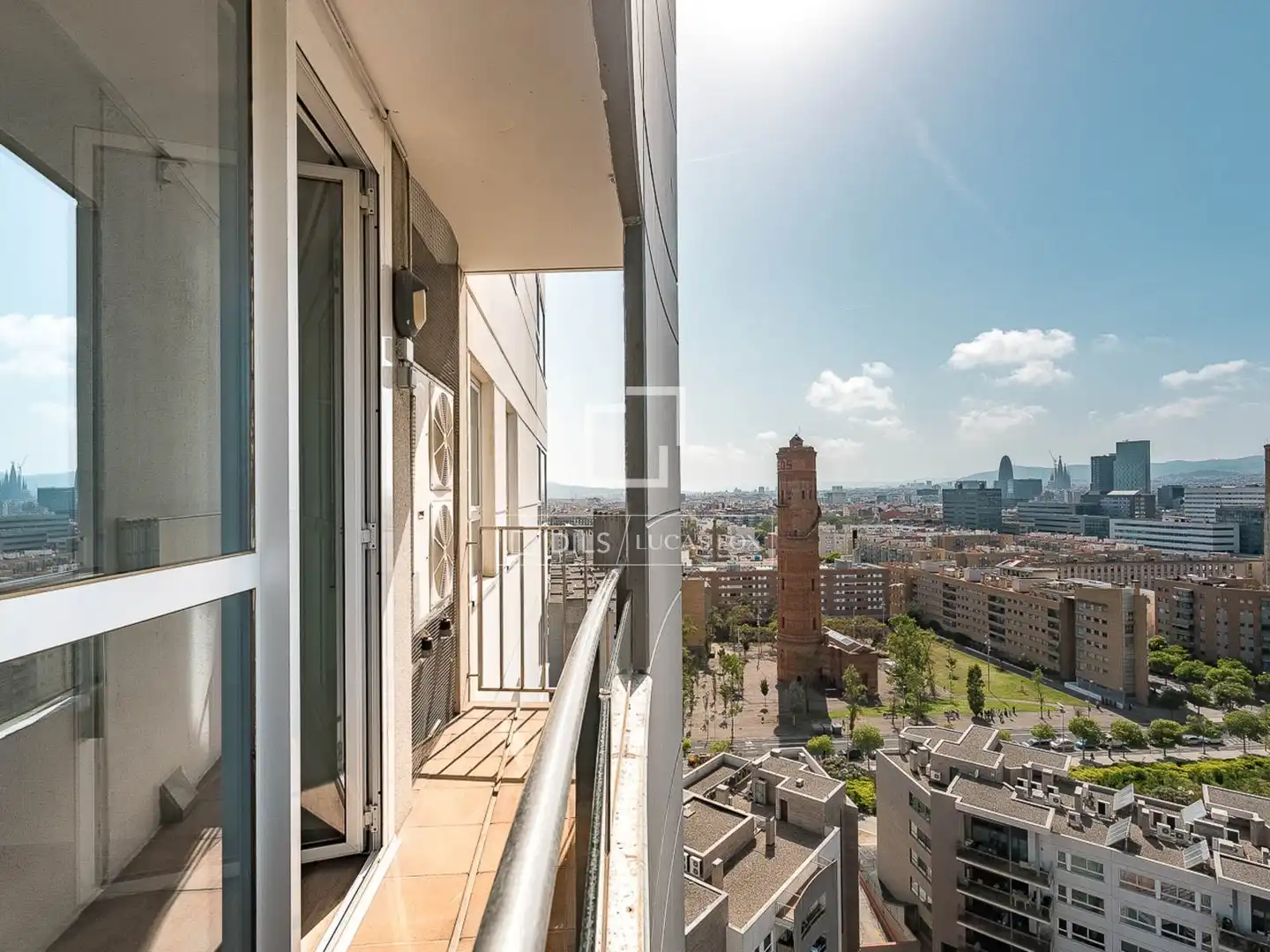 Terrasse von Wohnung zum Verkauf in Barcelona mit Klimaanlage, Heizung und Abstellraum