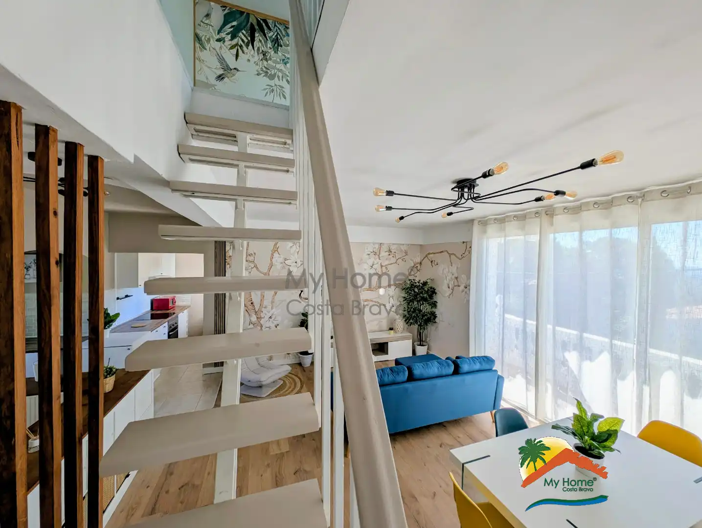 Sala d'estar de Casa o xalet en venda en Lloret de Mar amb Aire condicionat, Calefacció i Jardí privat
