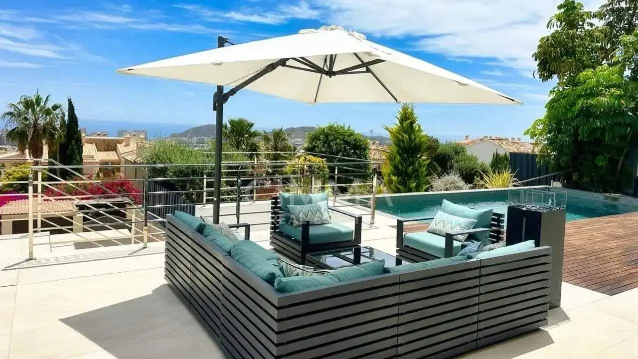 Chalet con terraza en venta en Calle Calle Roma, imagen 5