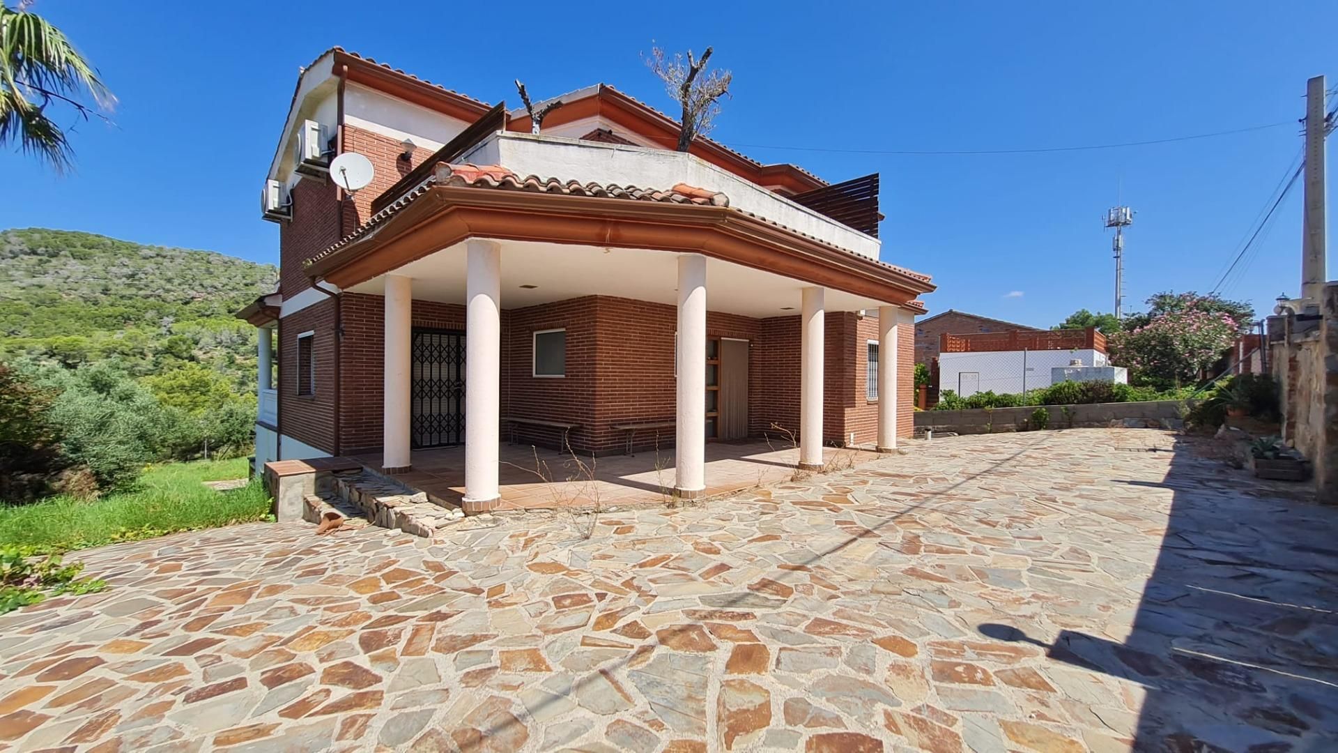 Vista exterior de Casa o chalet en venta en El Vendrell con Calefacción y Terraza