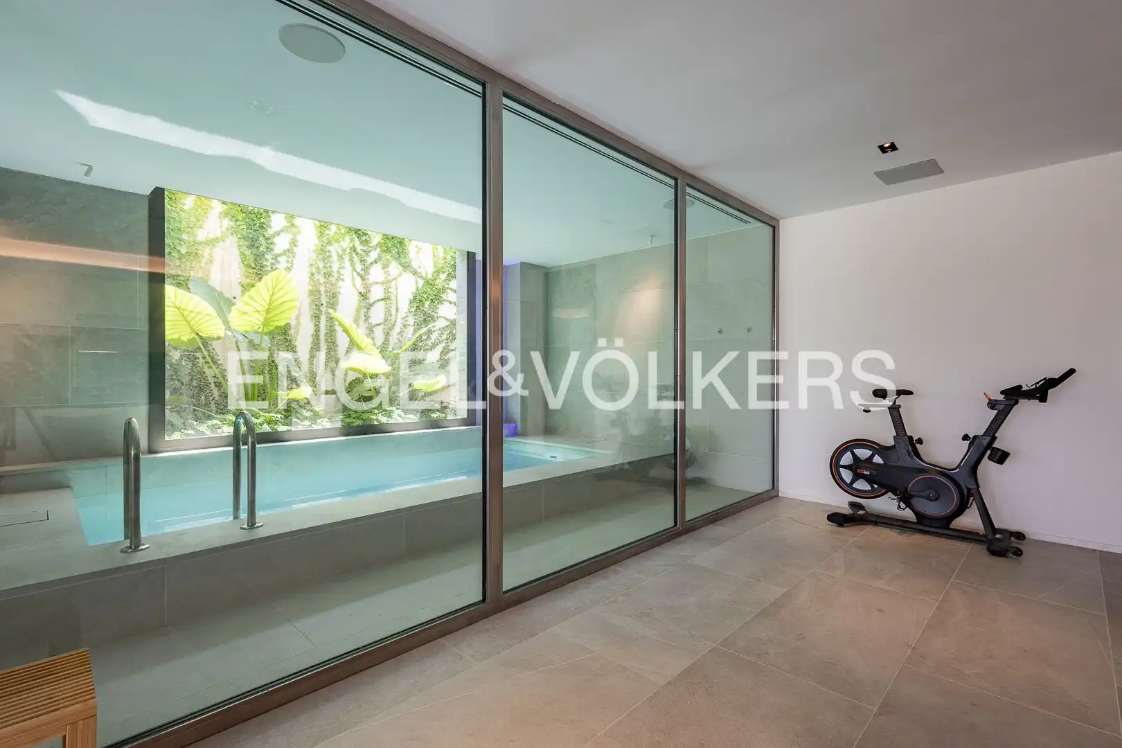 Swimming pool of Houses for rent in Sitges  with Air Conditioner, Heating and Private garden