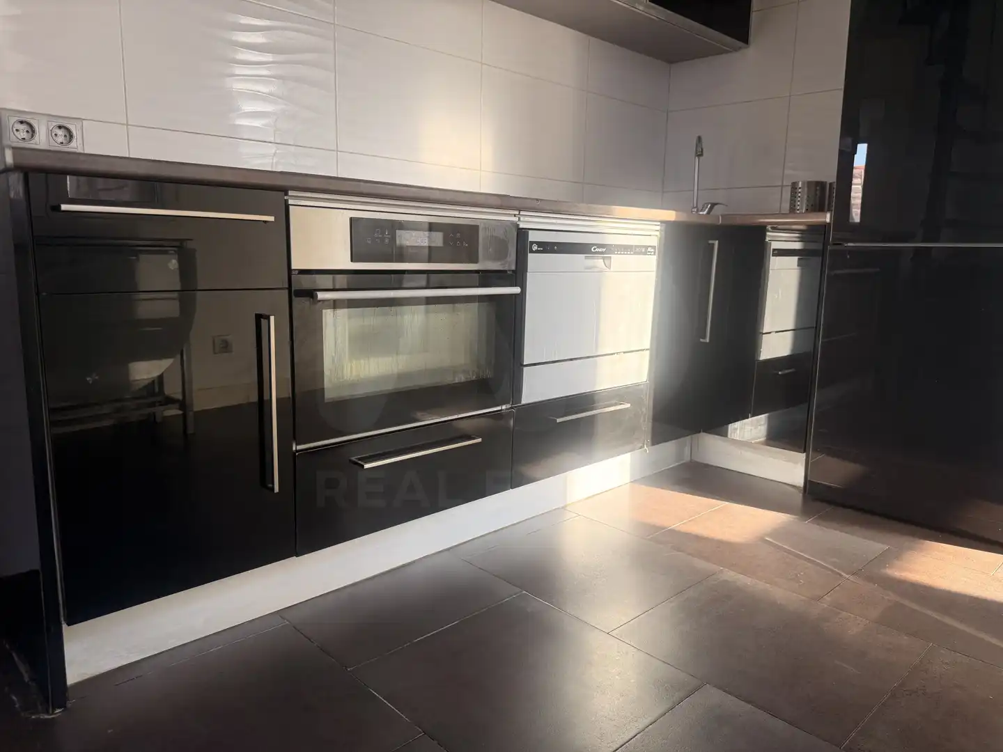 Kitchen of Flat for sale in Zaragoza  with Air Conditioner, Heating and Terrace