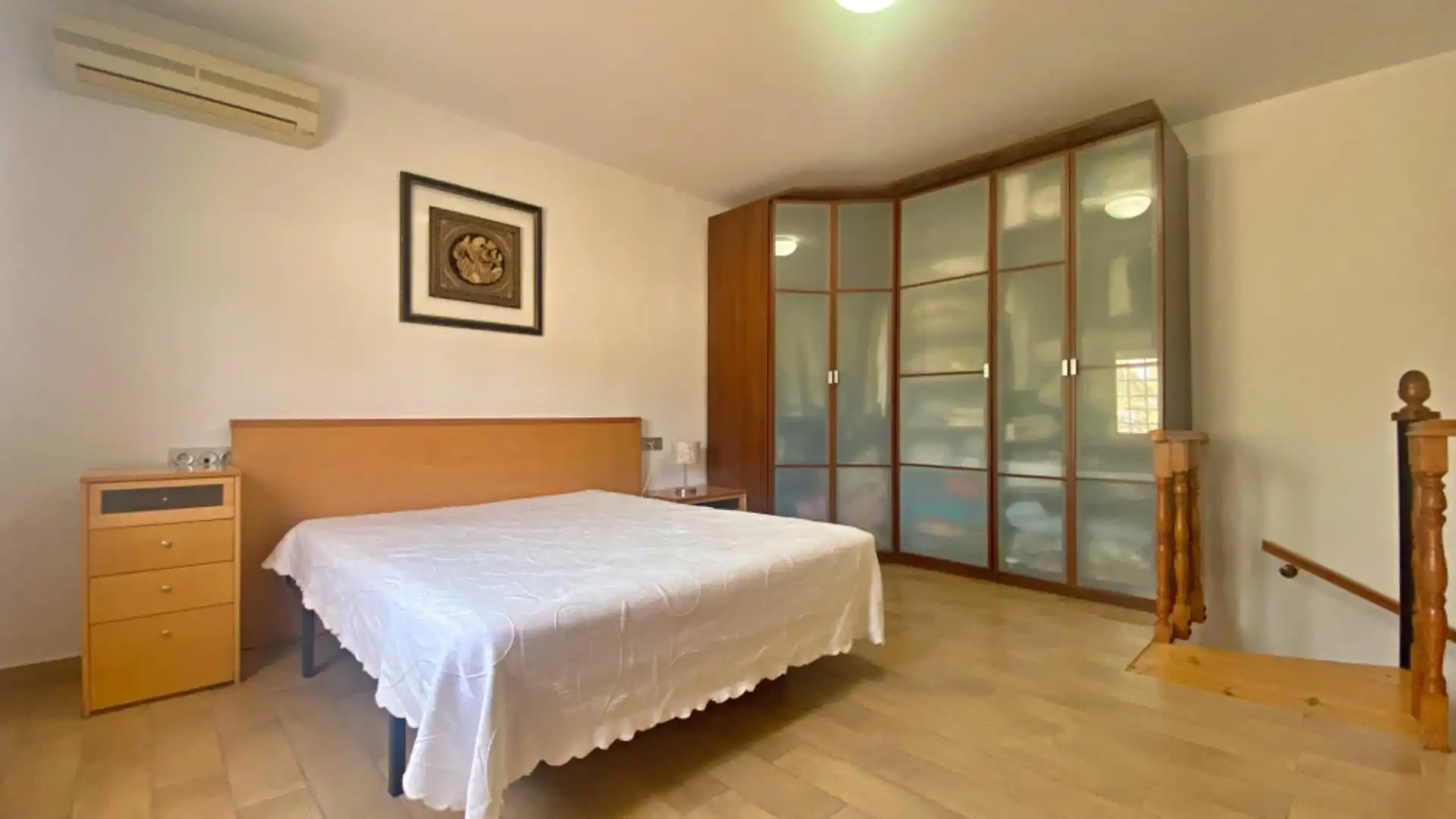 Dormitori de Casa o xalet en venda en El Campello amb Aire condicionat, Calefacció i Jardí privat