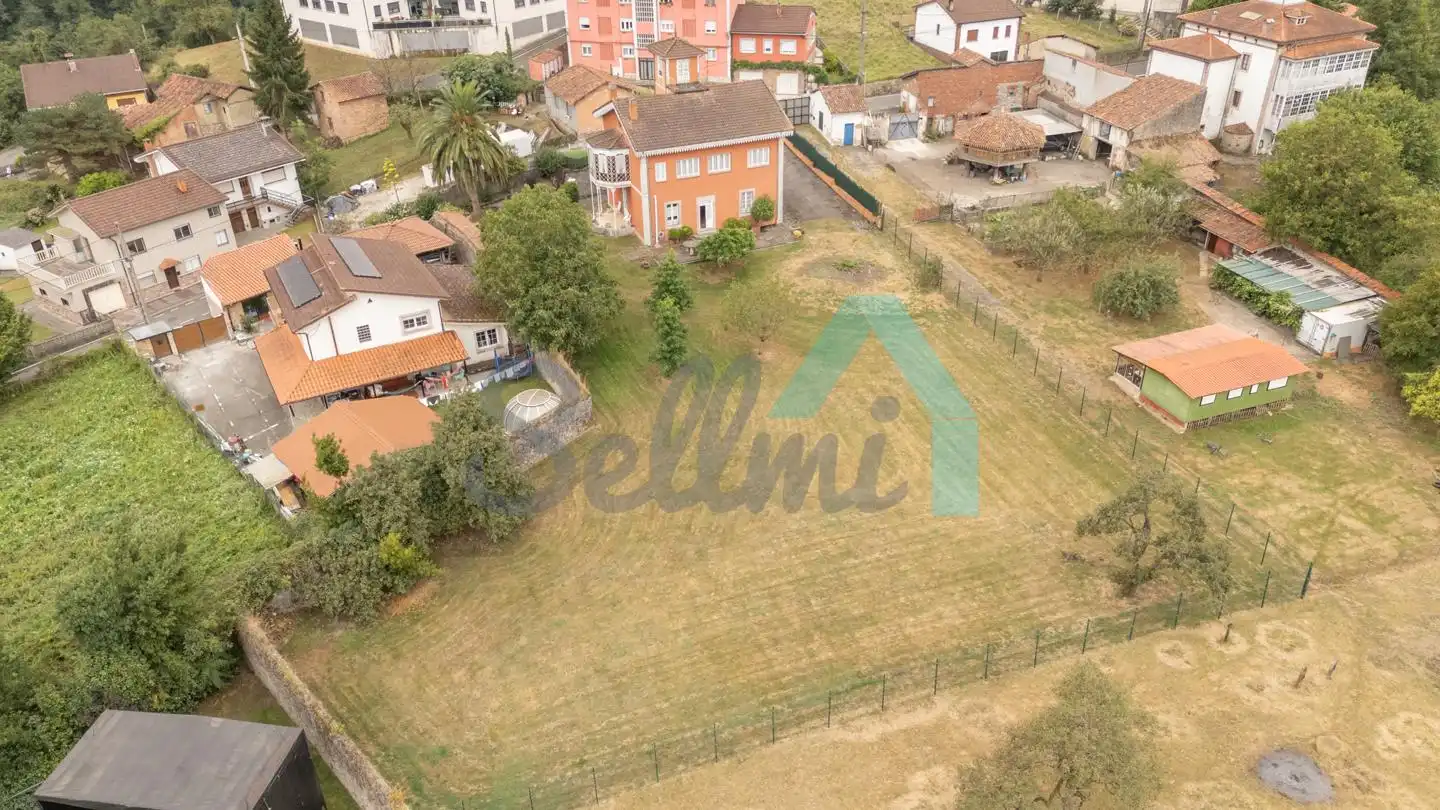 Casa o chalet en venta en Ribera de Arriba con Jardín privado, Terraza y Balcón