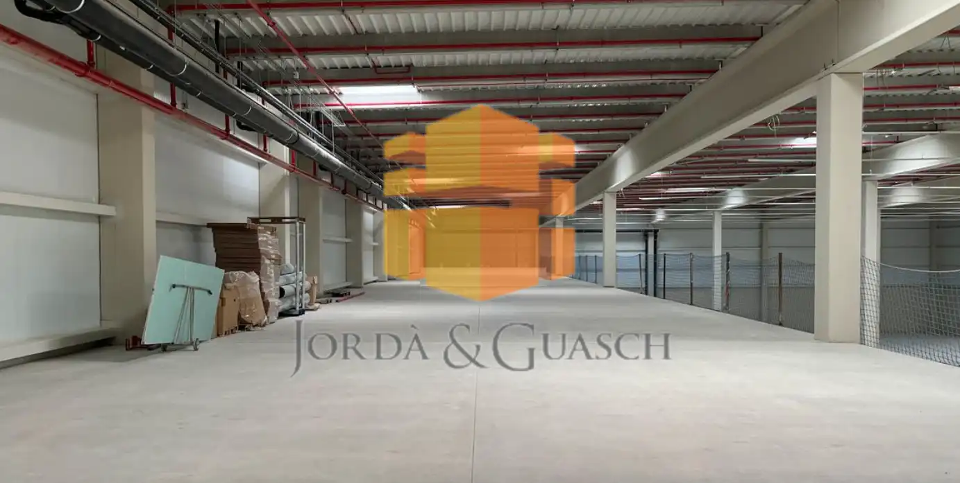 Industrial building with lift to rent in Carrer Can Fenosa, imagen 8