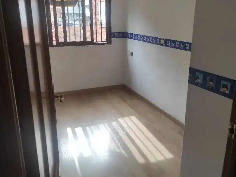 Flat for sale in Moncada  with Air Conditioner and Balcony
