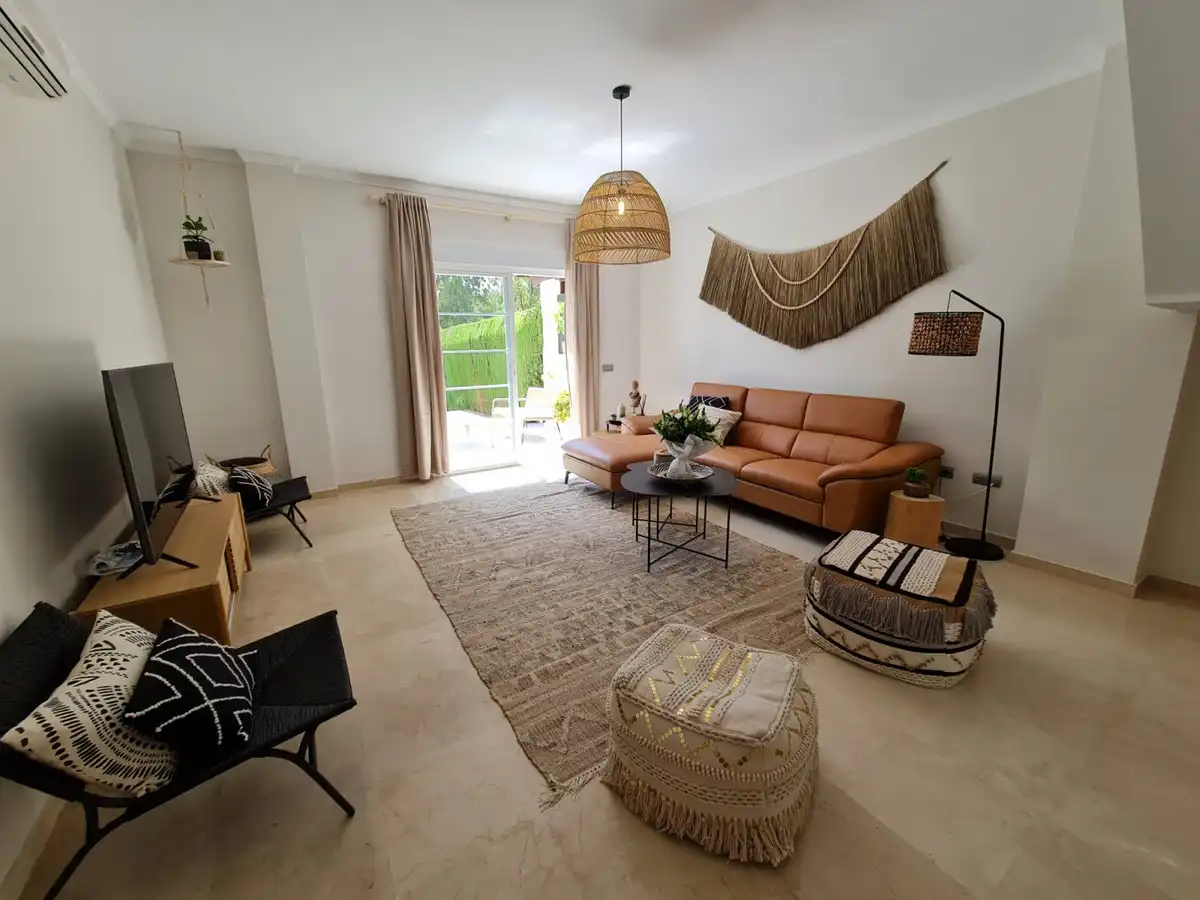 Einfamilien-Reihenhaus zur Miete in SIRIO-NVA ANDALUCIA F, 148, Los Naranjos
