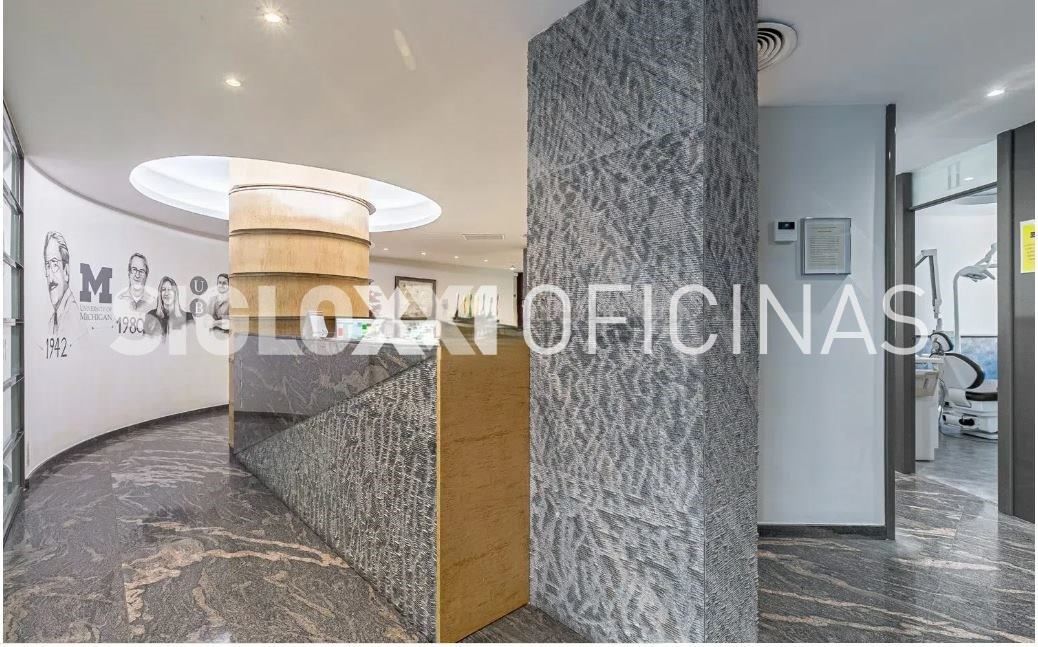 Office for sale in  Barcelona Capital  with Air Conditioner, Heating and Storage room