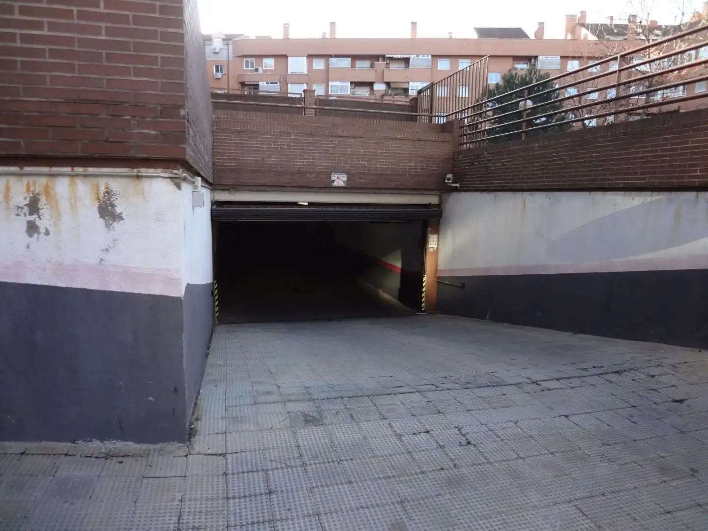 Garage for rent in Calle del Rio, 18, Fresnos I y II
