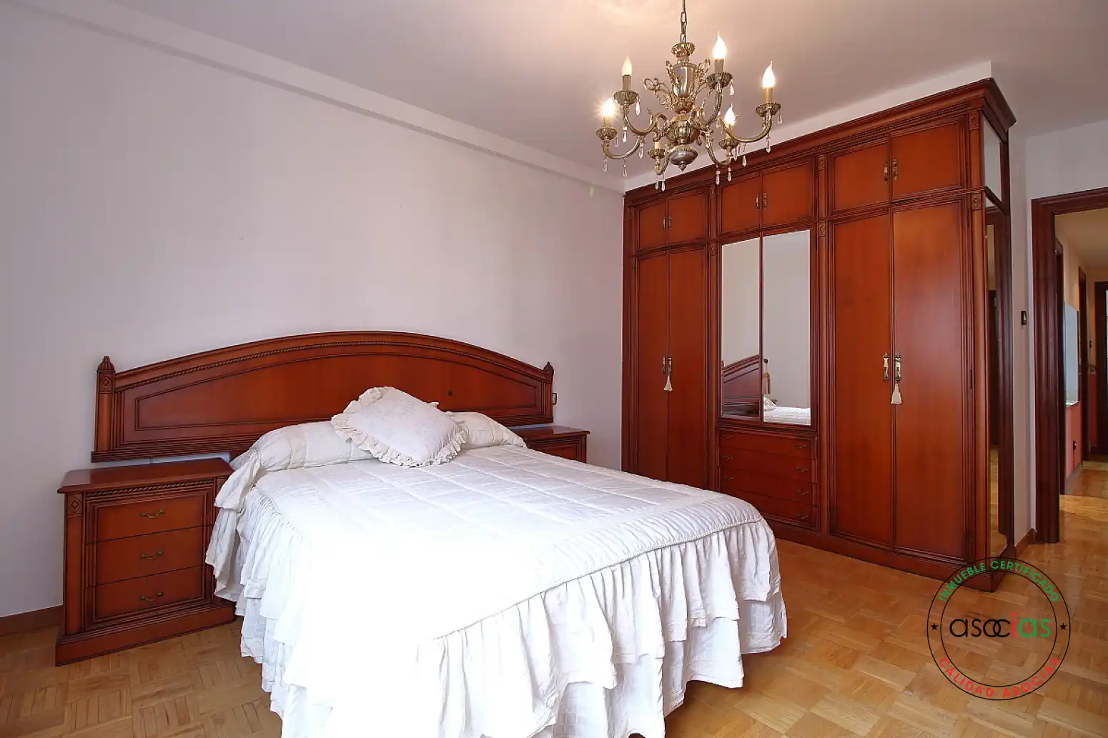 Habitación de Piso en venta en Gijón  con Calefacción y Parquet